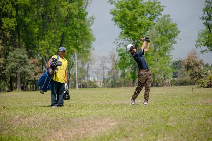 Miraaya Wellness And Golf Resort Chitwan Buitenkant foto