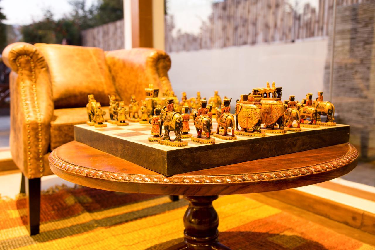 Miraaya Wellness And Golf Resort Chitwan Buitenkant foto