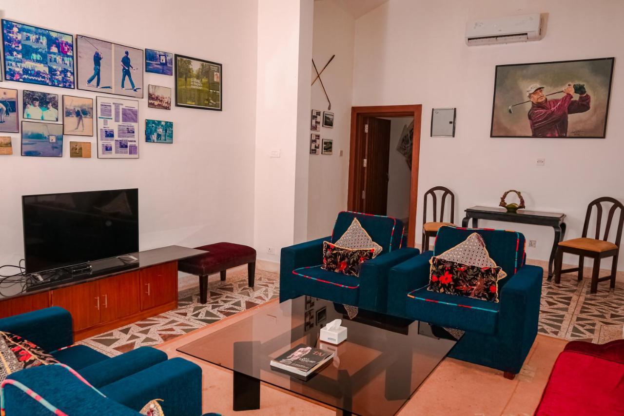 Miraaya Wellness And Golf Resort Chitwan Buitenkant foto